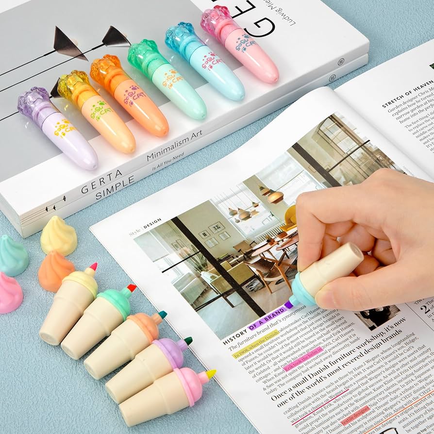 Lawendowy zakreślacz Tombow z podwójną końcówką i próbkami kolorów